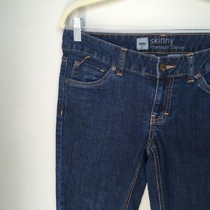 Mossimo ~ dark wash skinny jeans in a long fit